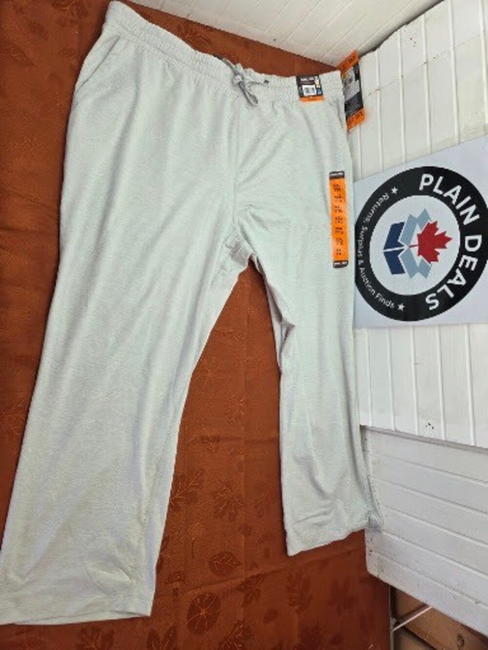 Kirkland Signature Women's Lightweight Stretch Crop Lounge Pants, Size XXL